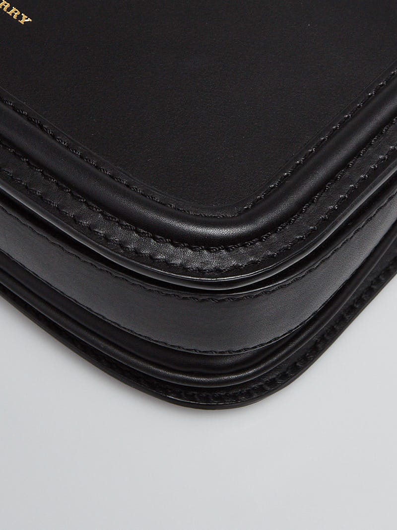 Burberry Black Leather Link Shoulder Bag | Yoogi's Closet