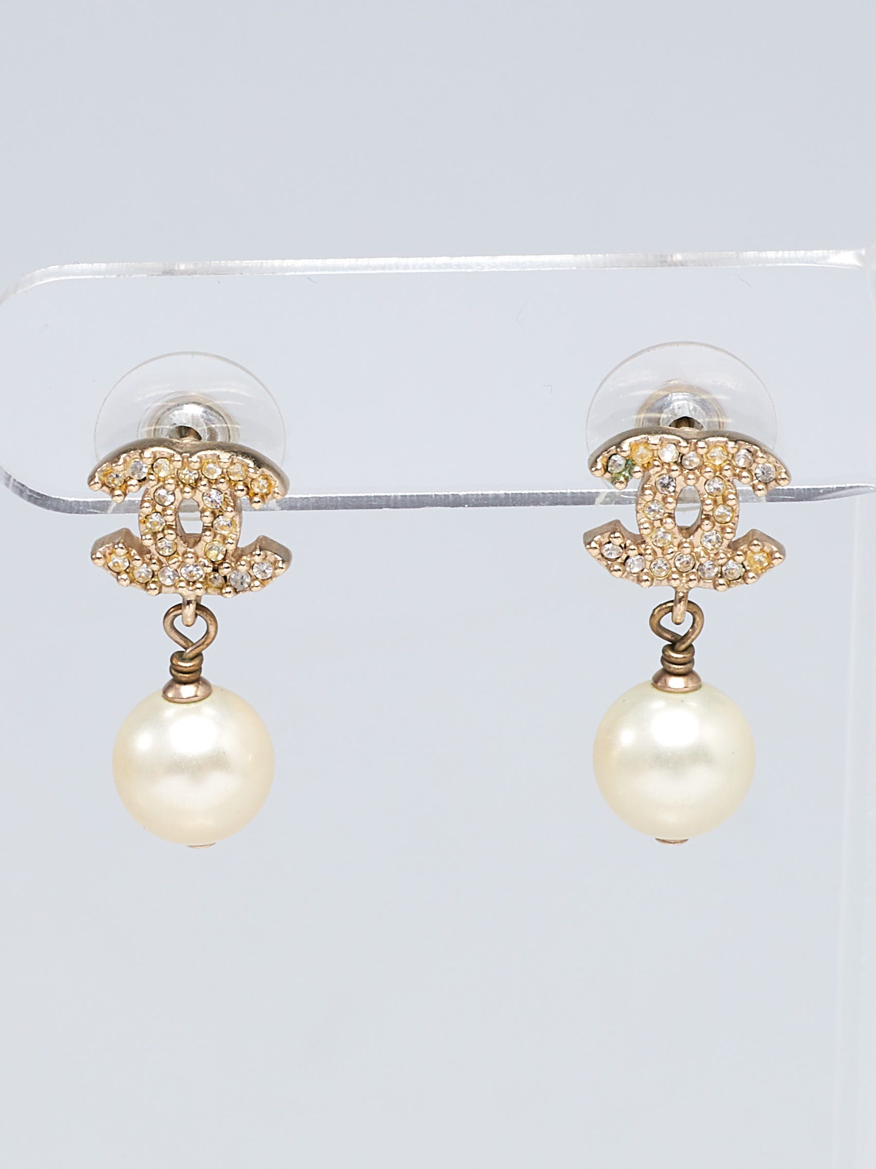 16.91 Ct Real Diamond And Pearl Red Spinyl Victorian Earring at Rs  5300/piece | Diamond Earring in Mumbai | ID: 2904475948