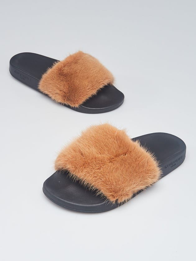 Givenchy Sand Mink Fur Black Rubber Slide Sandals Size 8.5/39
