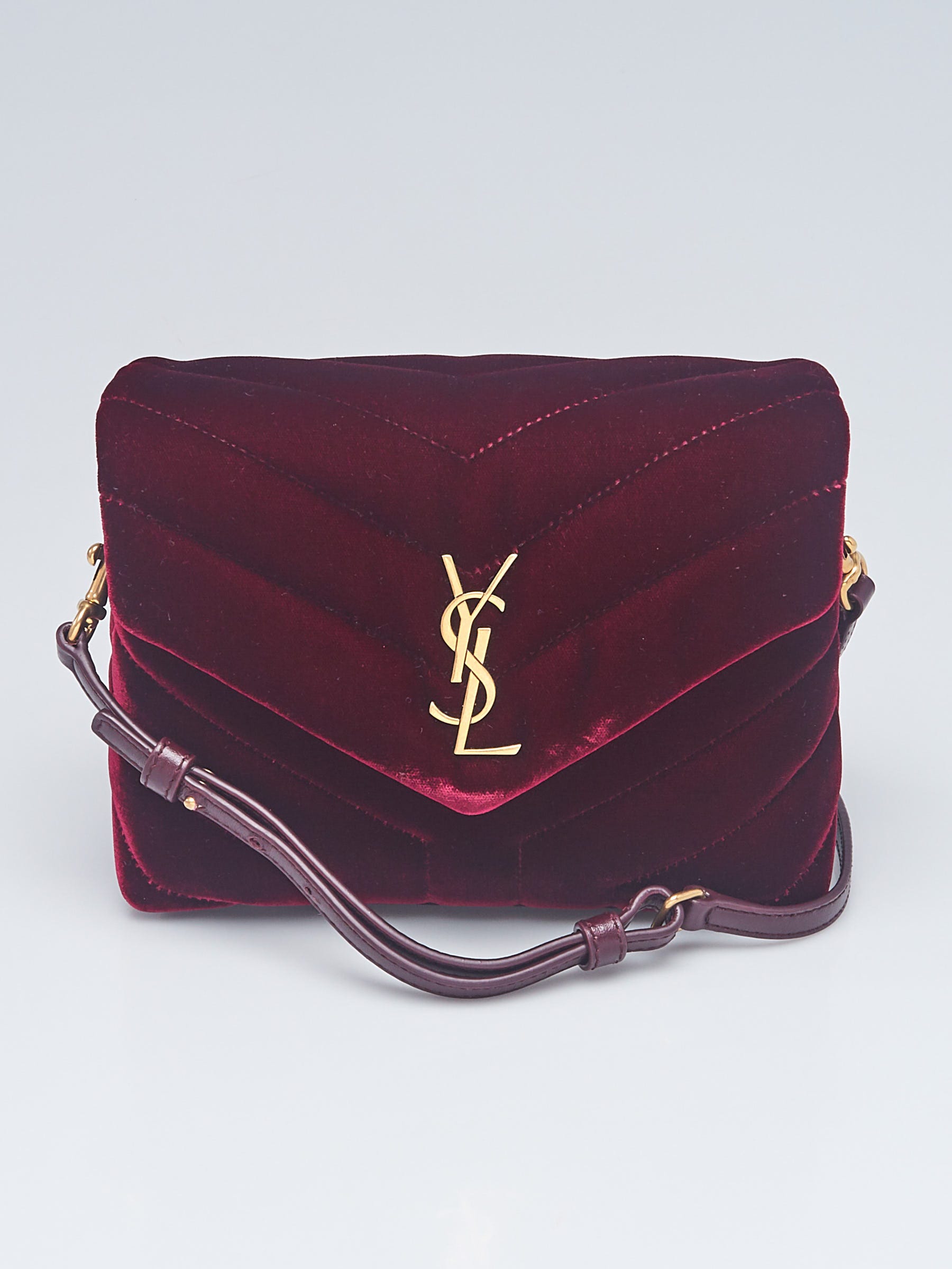 Saint laurent hotsell toy loulou velvet