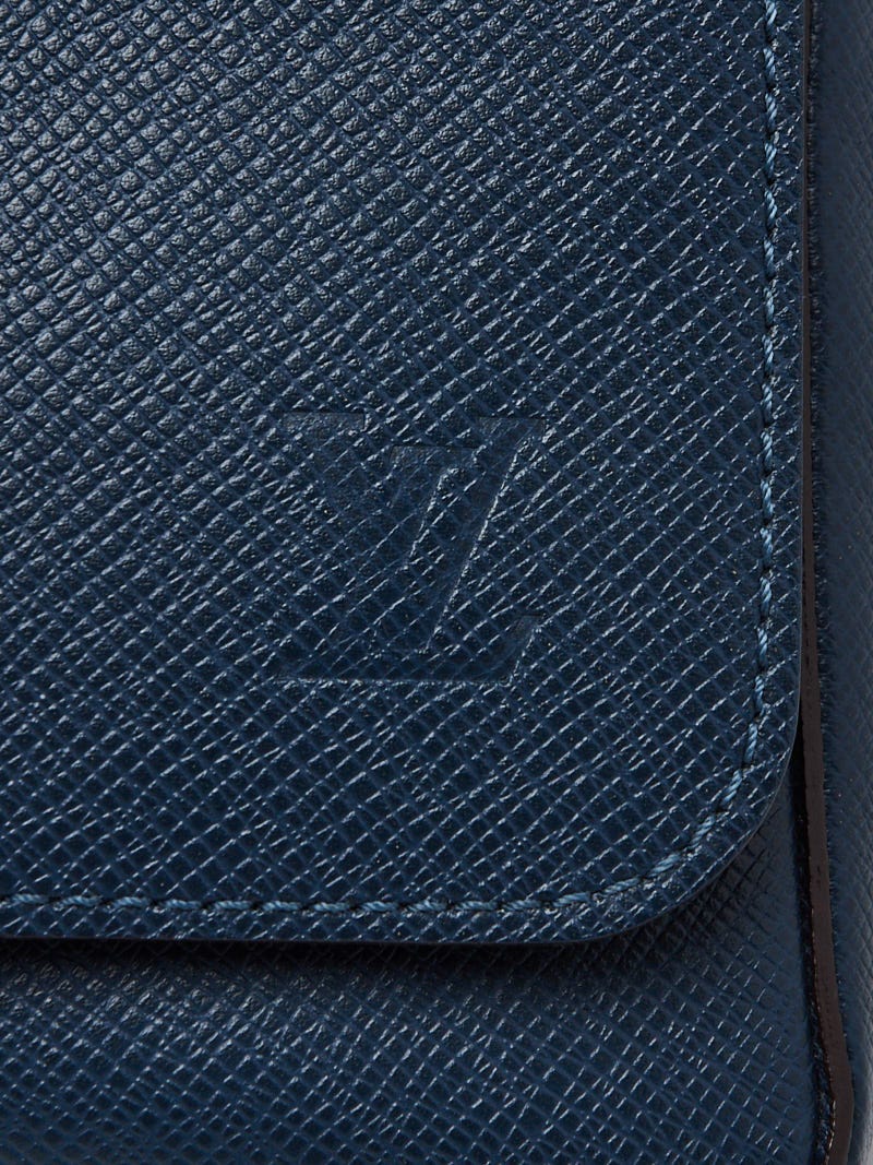Louis Vuitton Blue Taiga Leather Roman PM Messenger Bag Louis Vuitton Blue Taiga Leather Roman PM Messenger Bag