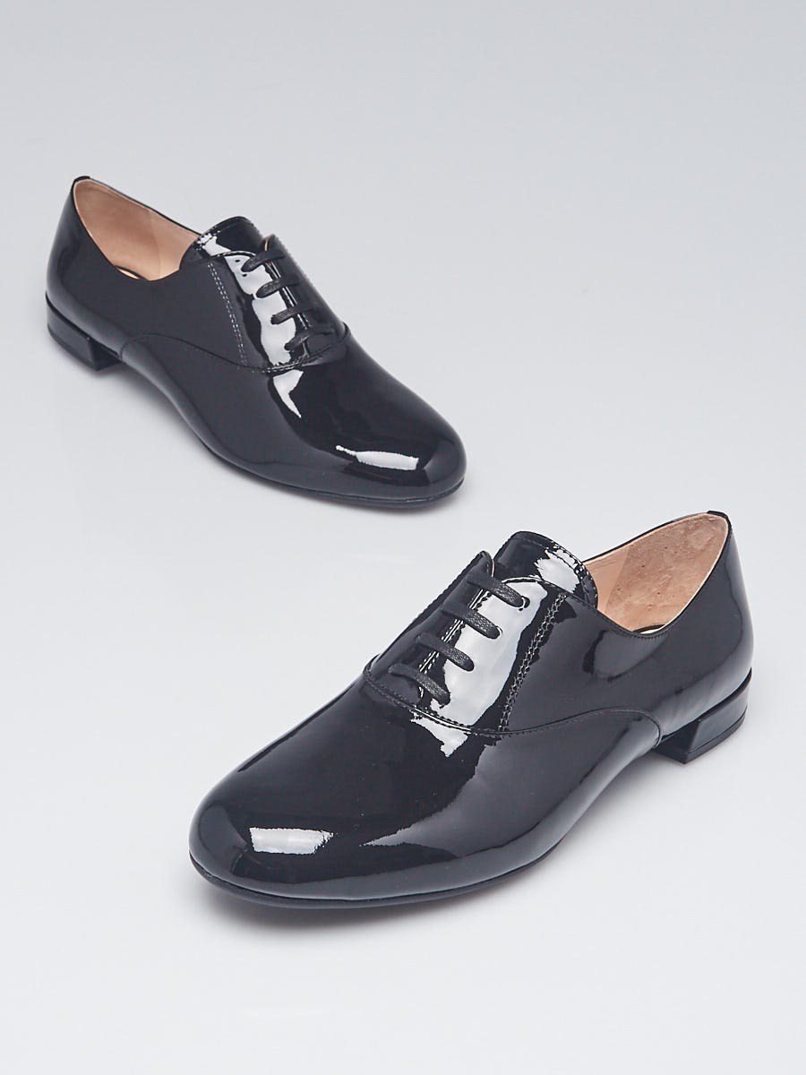 Prada Black Patent Leather Oxfords Size 7.5/38 | Yoogi's Closet Prada Black Patent Leather Oxfords Size 7.5/38 | Yoogi's Closet