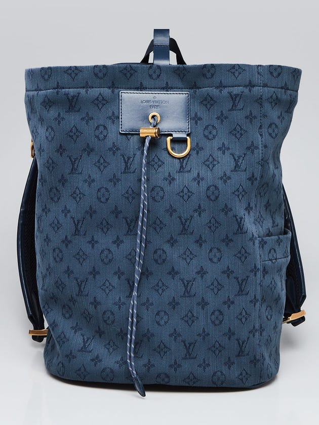 louis vuitton chalk backpack monogram denim blue Vintage Montsouris GM Navy Mills Jewelers & Loan vous collection presents this classic edition of the montsouris cargo LOUIS VUITTON Chalk Backpack BlueM44617