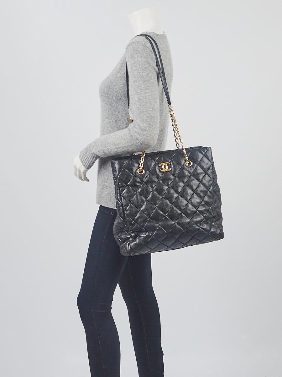 CHANEL Calfskin Quilted Large Retro Chain Tote Black 1200876