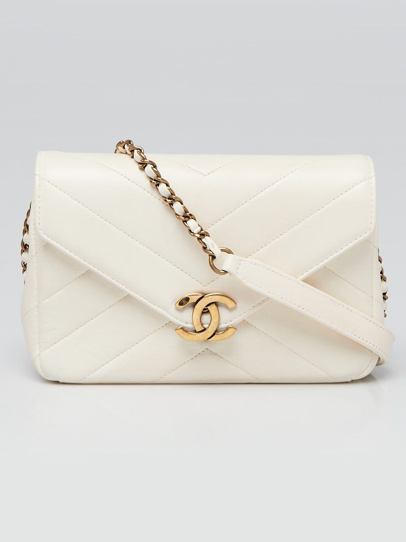 Chanel Ivory Chevron Quilted Leather Paris-Seoul Coco Envelope Small  Crossbody Bag - Yoogi's Closet