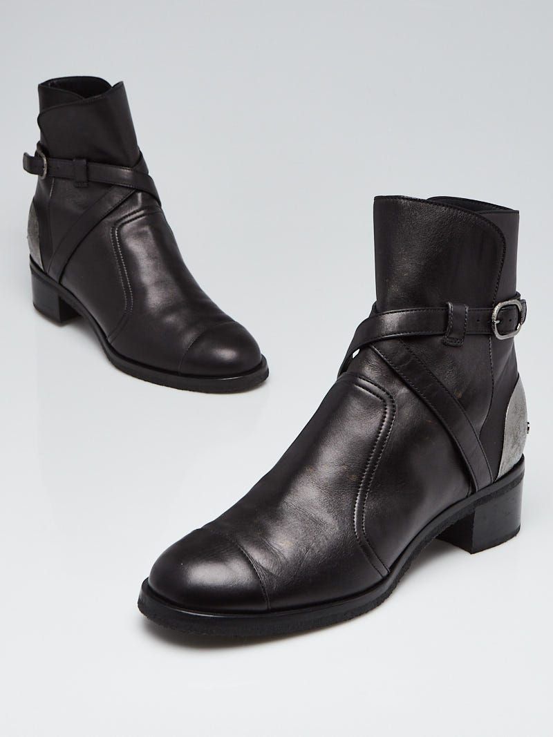 Chanel Black Calfskin Leather Short Ankle Boots Size 10/ - Yoogi's  Closet