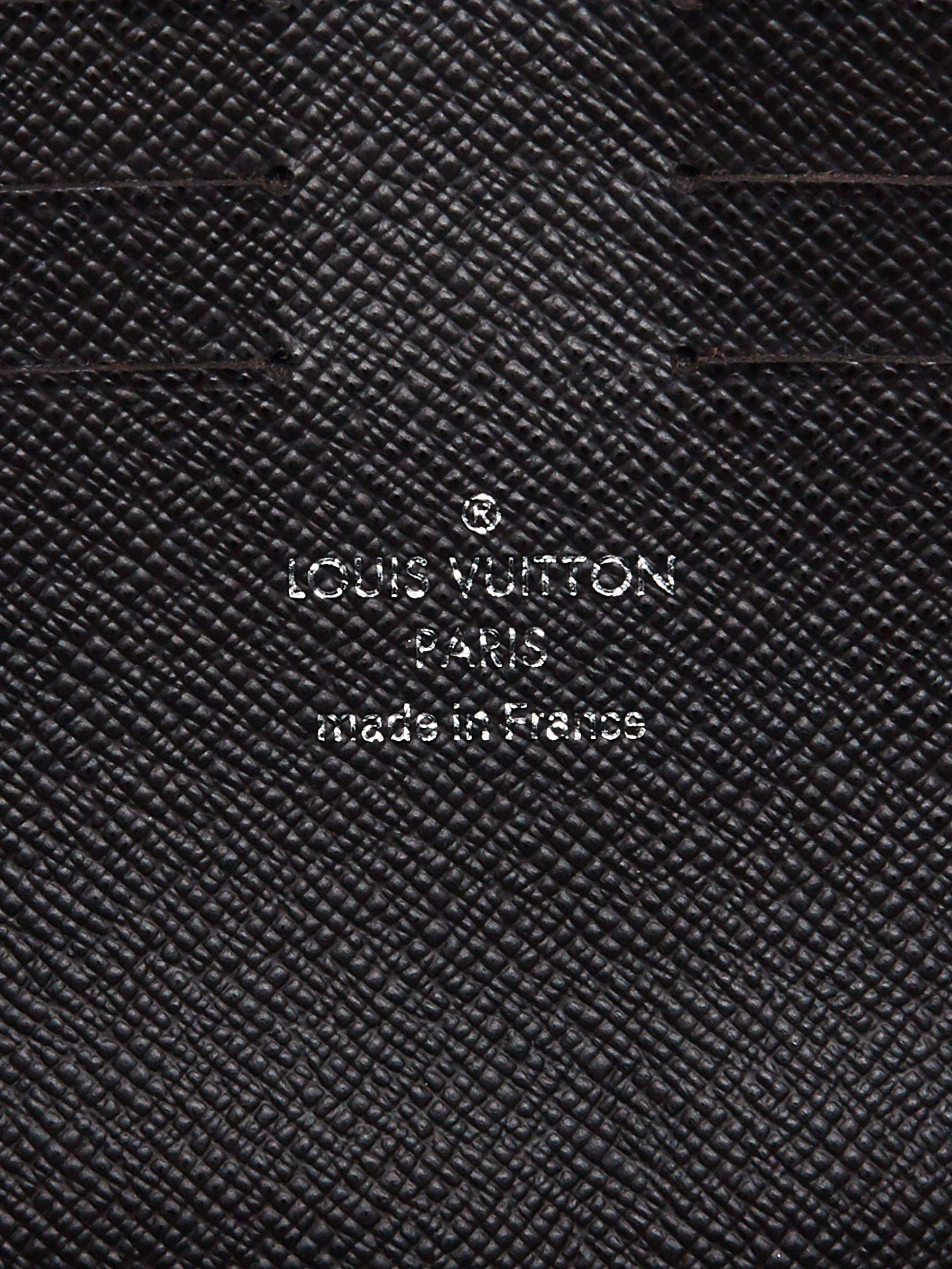 Louis Vuitton LV Kasai clutch in Damier Graphite Canvas Navy blue Leather  ref.721153 - Joli Closet