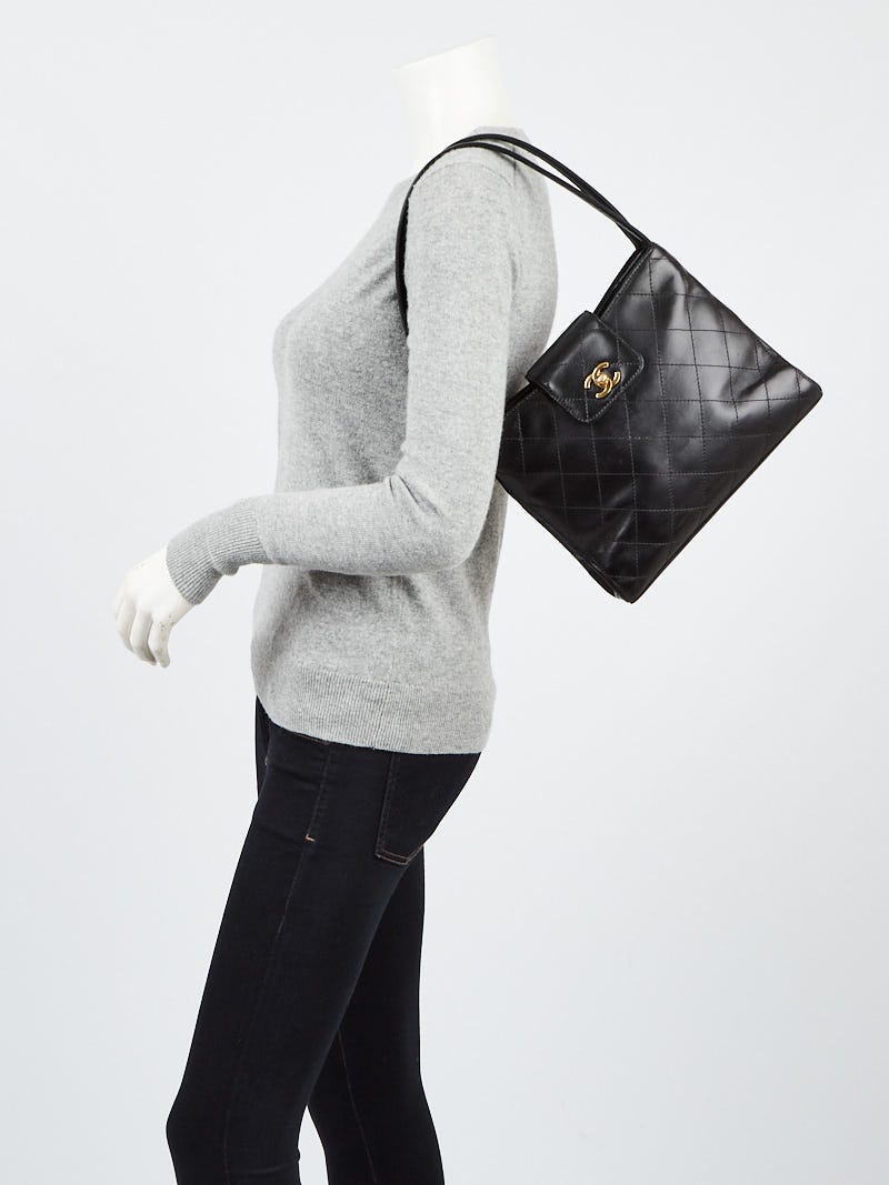 Chanel Black Quilted Lambskin Leather CC Shoulder Bag