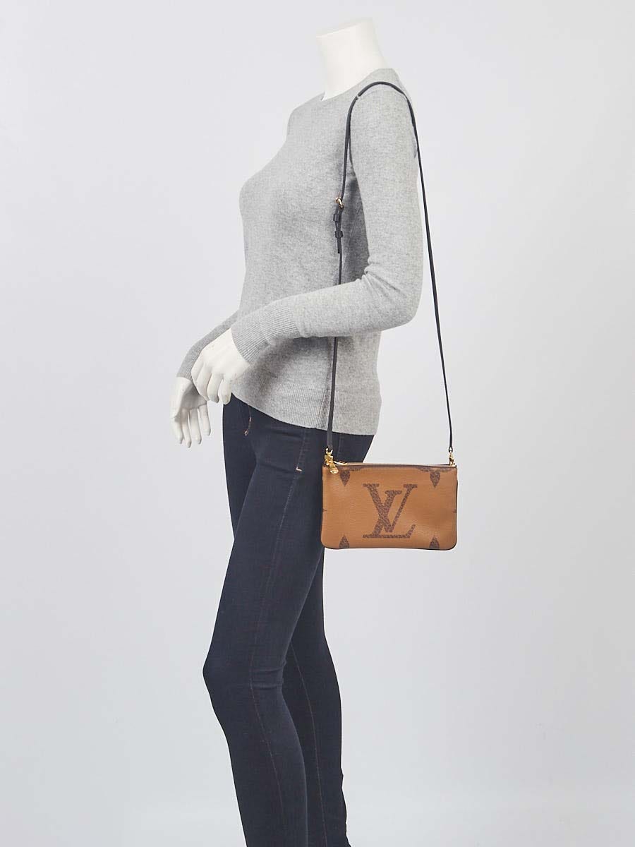 Louis Vuitton Monogram Giant Reverse Canvas Double Zip Pochette Bag -  Yoogi's Closet