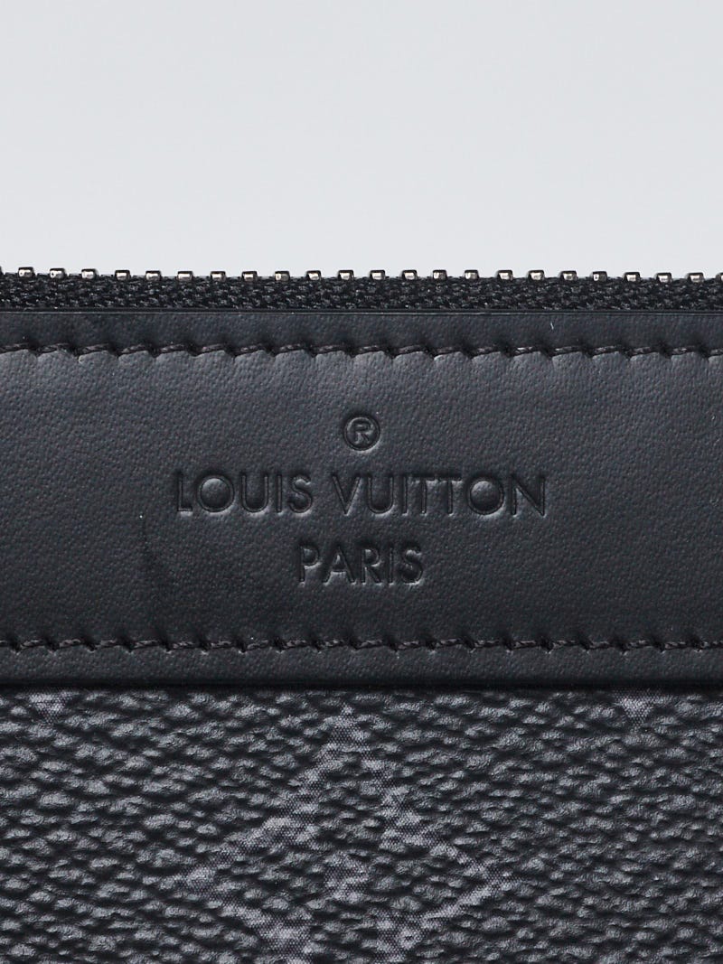 Louis Vuitton, Monogram Eclipse Discovery Pochette Review