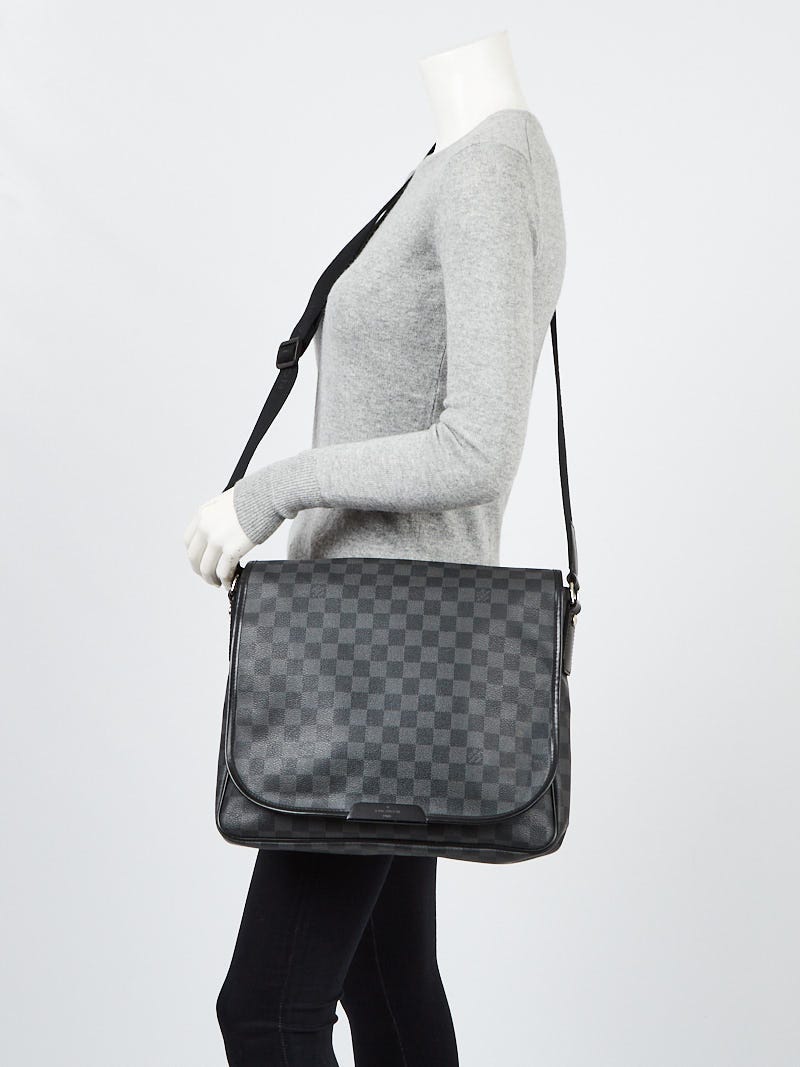 Louis Vuitton Daniel Messenger Bag Damier Graphite MM Black 230474103