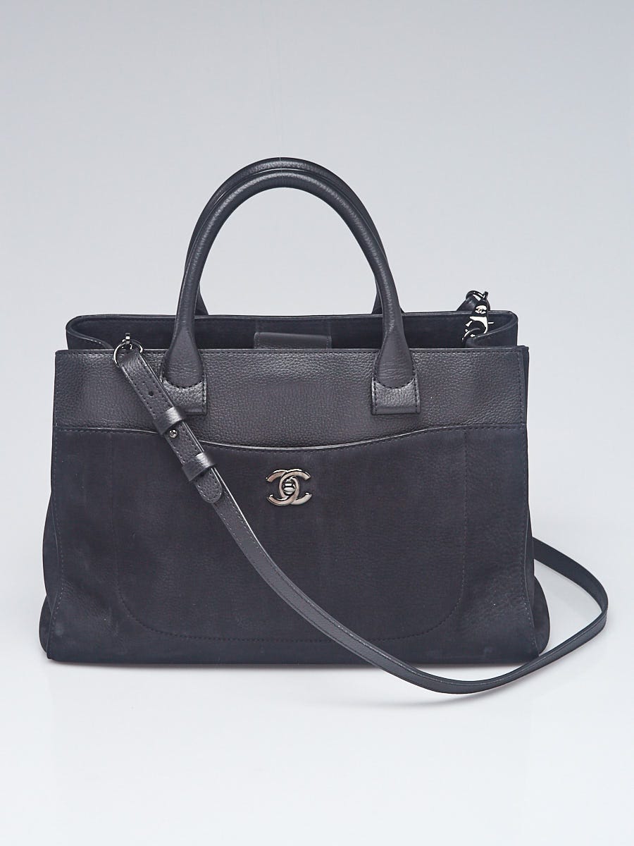 Chanel Black Grained Calfskin Leather and Nubuck Neo Executive Small Tote  Bag - Yoogi's Closet