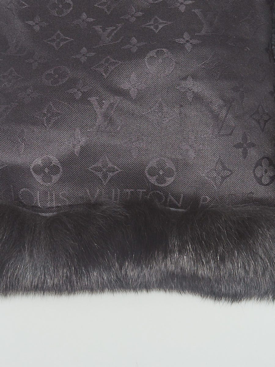 Louis Vuitton Black Monogram Silk/Wool and Fox Fur Trimmed Shawl Scarf -  Yoogi's Closet