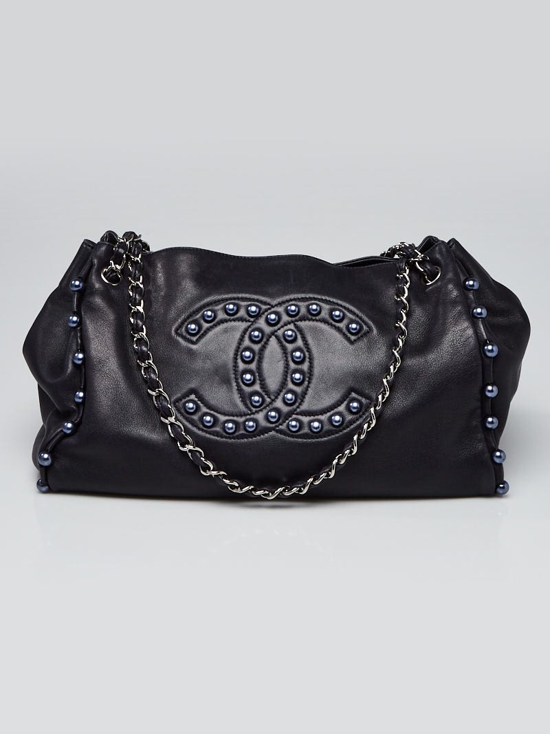 Chanel Navy Blue Lambskin Leather Pearl Obsession Accordion