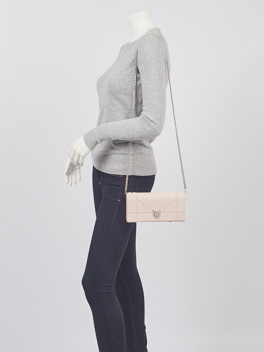 CHRISTIAN DIOR Grained Calfskin Medium Diorama Flap Bag Rose Poudre |  FASHIONPHILE