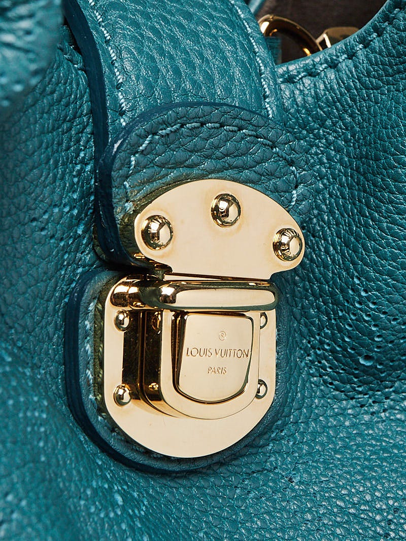 Louis Vuitton Vert Lagon Monogram Mahina Leather Pochette Cles Key and  Change Holder - Yoogi's Closet