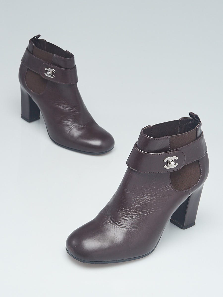 Chanel Brown Leather CC Ankle Boots Size 7/37.5 - Yoogi's Closet