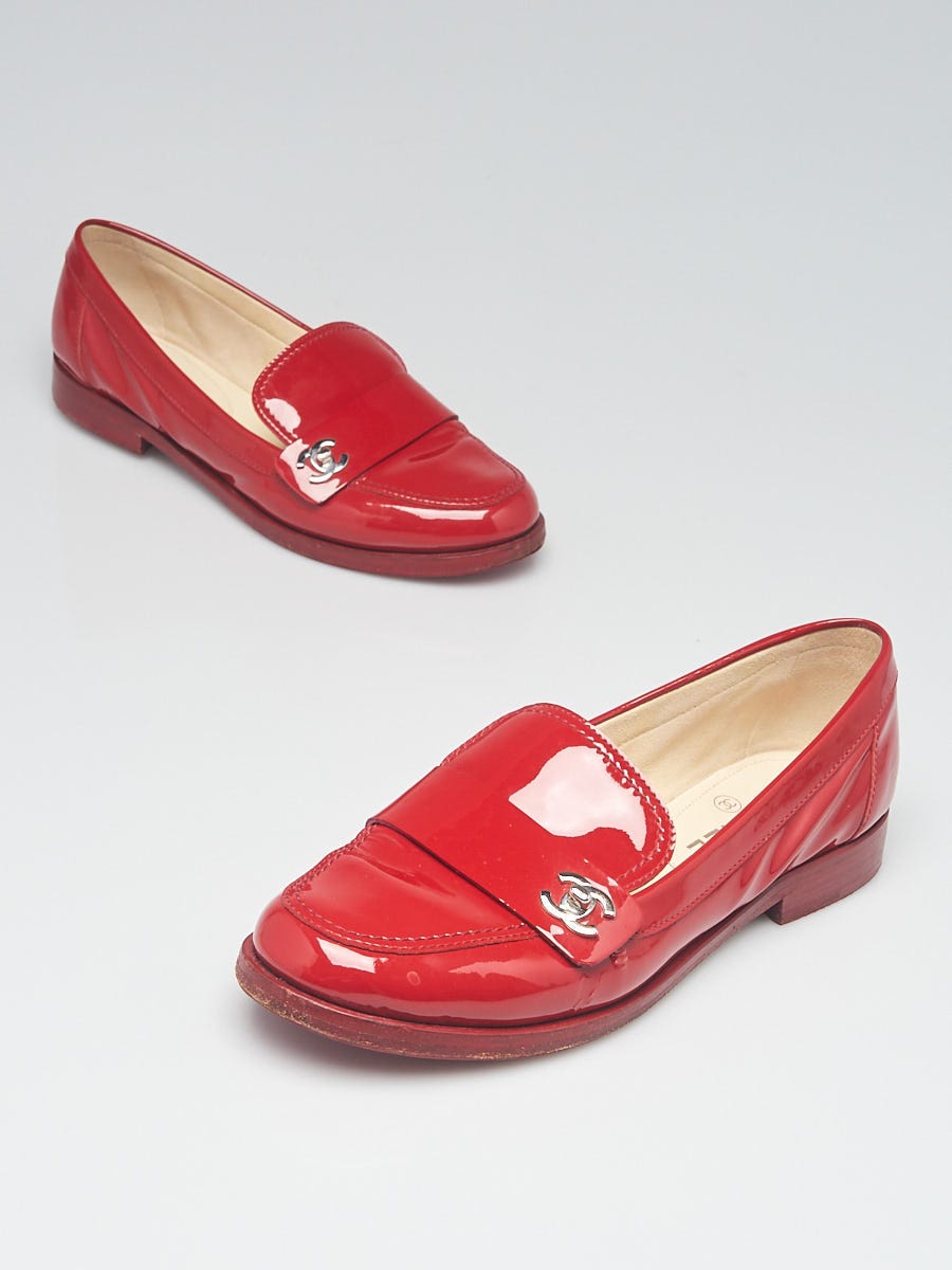 Chanel Red Patent Leather CC Turlock Loafers Size 7/37.5C - Yoogi's Closet