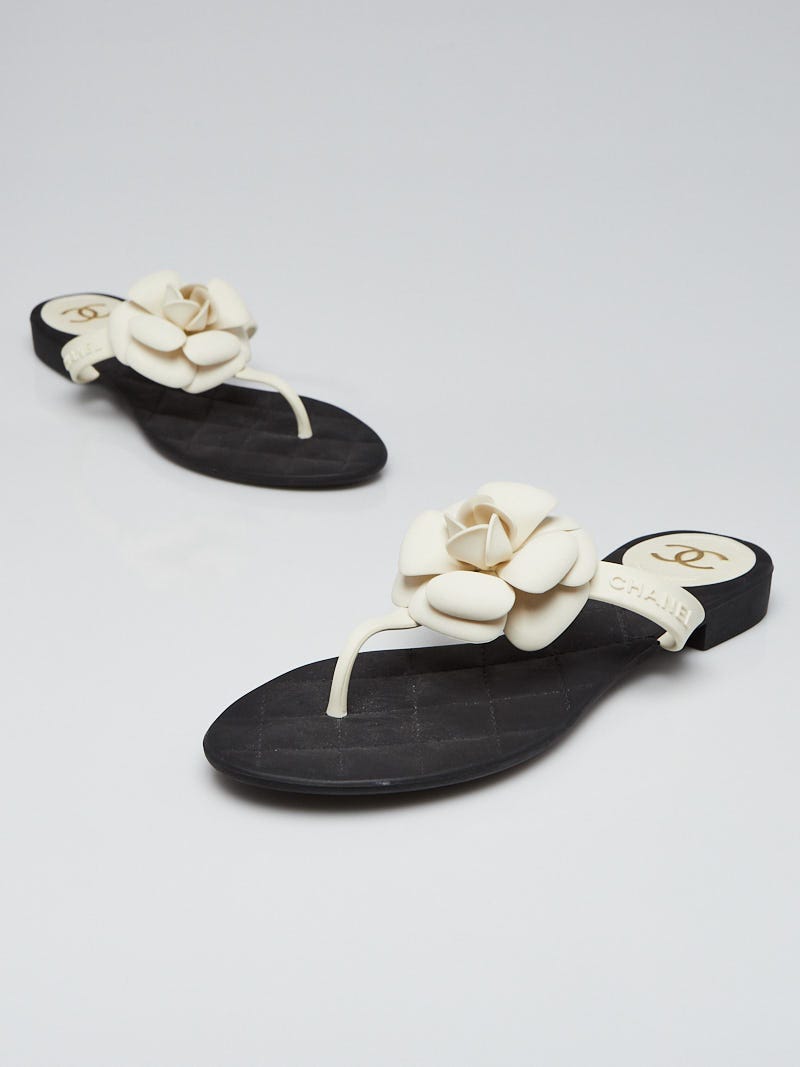 Chanel Black/White Rubber Camellia Flower Thong Sandals Size /41 -  Yoogi's Closet