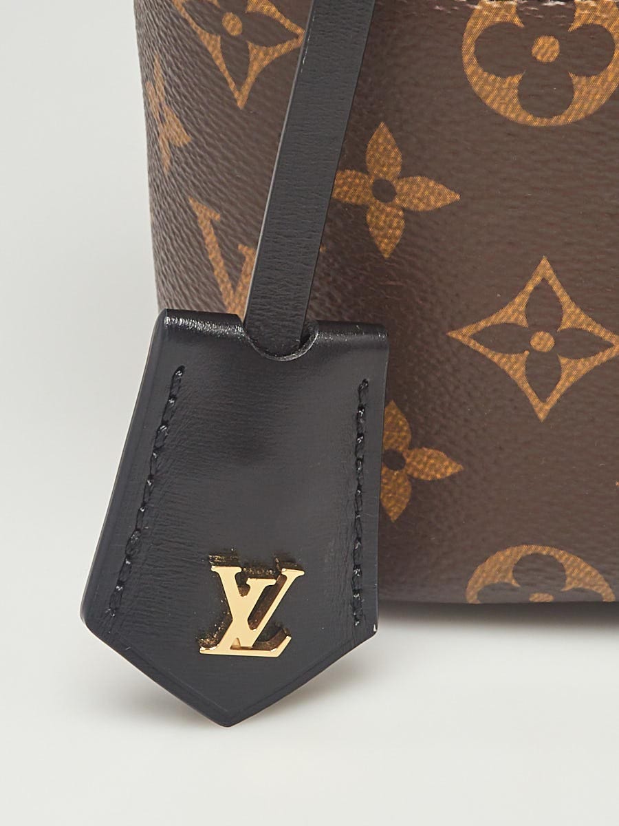 Louis Vuitton Black Multicolor Monogram Canvas Game On Vanity PM Bag -  Yoogi's Closet