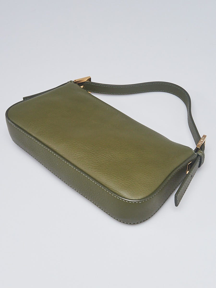 ハンドバッグ FENDI Woman Handbag Green 8BR600AUSZ F04QL Fendi Olive Green Leather Baguette Crossbody Bag - 8BR600