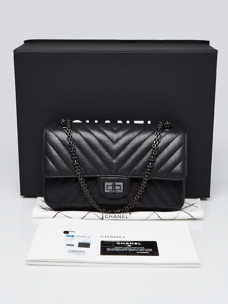 Chanel Black 2.55 Reissue Chevron Quilted Sheepskin Leather So Black 225 Bag  - Yoogi's Closet