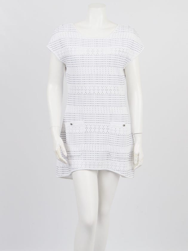 Chanel White/Navy Blue Cotton Knit Tunic Dress Size 6/40 | Yoogi's Closet Chanel White/Navy Blue Cotton Knit Tunic Dress Size 6/40 | Yoogi's Closet