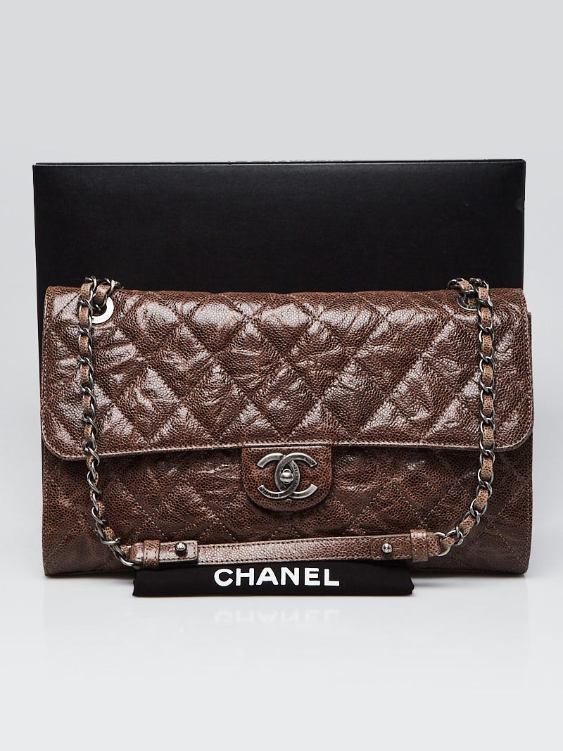 Chanel CC Crave Flap Bag Quilted Glazed Caviar Jumbo For Sale at