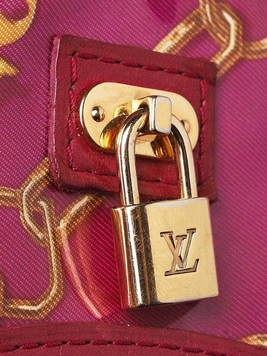 Louis Vuitton Burgundy/Gold Key and Lock Key Holder and Bag Charm - Yoogi's  Closet