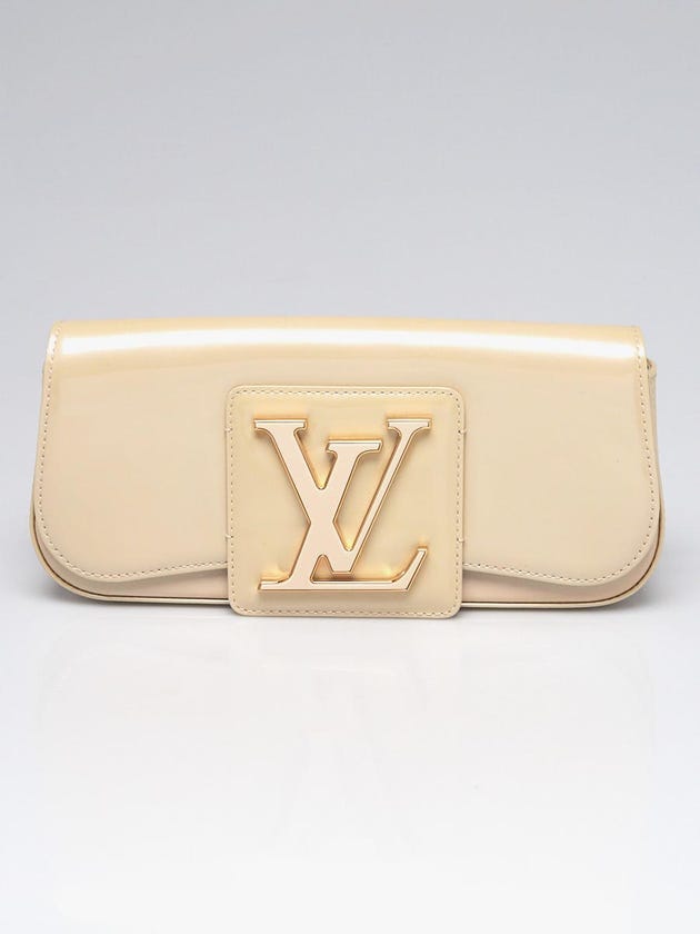 Louis Vuitton Blanc Corail Vernis Pochette SoBe Clutch Bag
