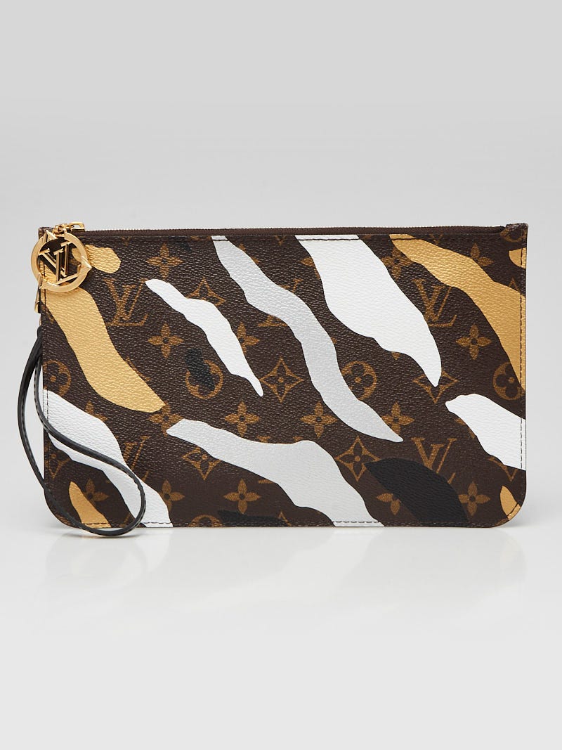 Louis Vuitton Silver/Gold Monogram Canvas X LOL Neverfull Pochette Zippered  Clutch Bag - Yoogi's Closet