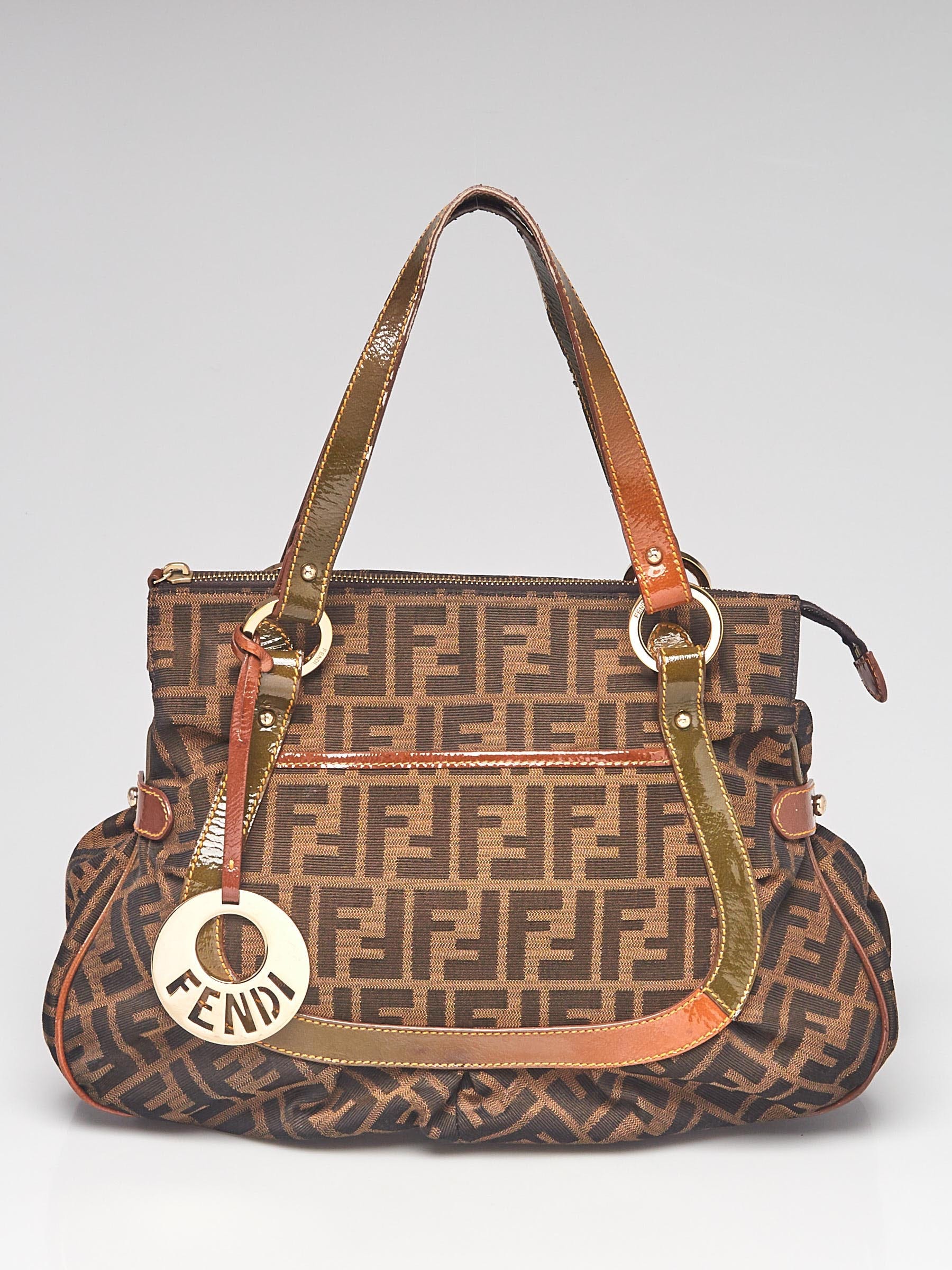 Auth Fendi Zucca Monogram Brown Canvas Classic Fashion Ladies Women's Tote  Bag