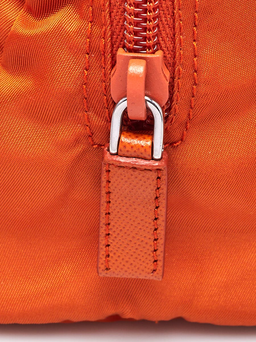 【関税&送料込】Prada Orange Re-Nylon Pouch Prada Re-Nylon Pouch in Orange | Lyst
