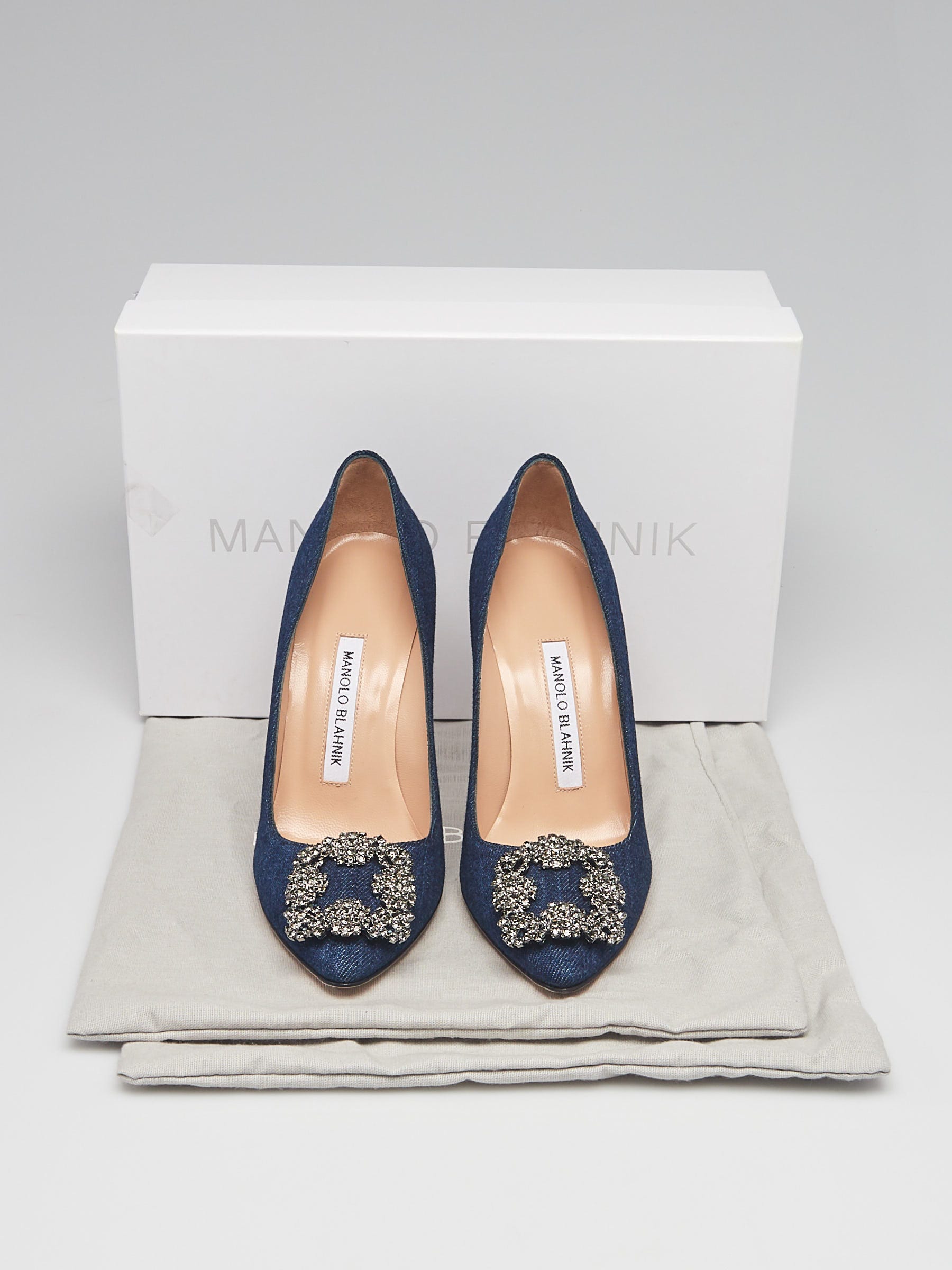 Manolo blahnik popular Galopmod Embroidered-Denim Pumps