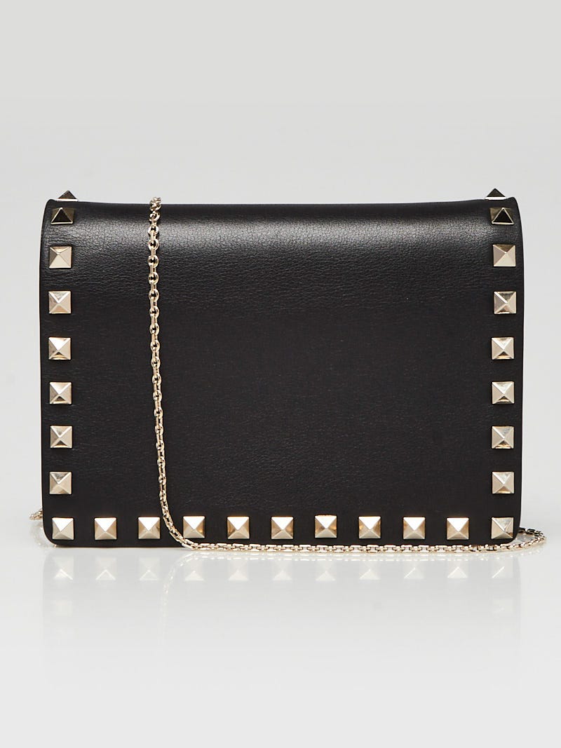 Rockstud Small Leather Wallet On Chain in Black - Valentino