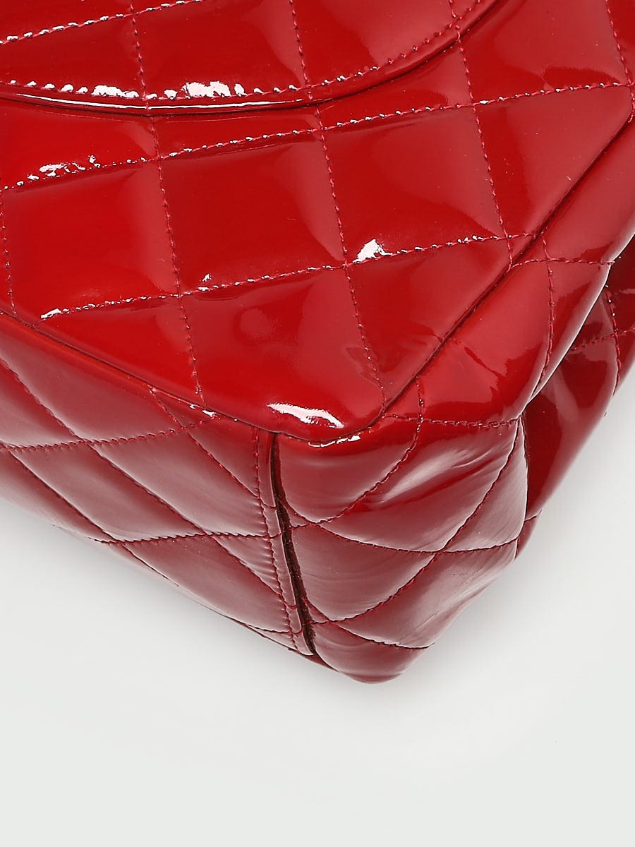 Chanel Red Patent Leather Timeless Classic Maxi Chevron Flap Bag with Silver  Hardware. ref.1007973 - Joli Closet