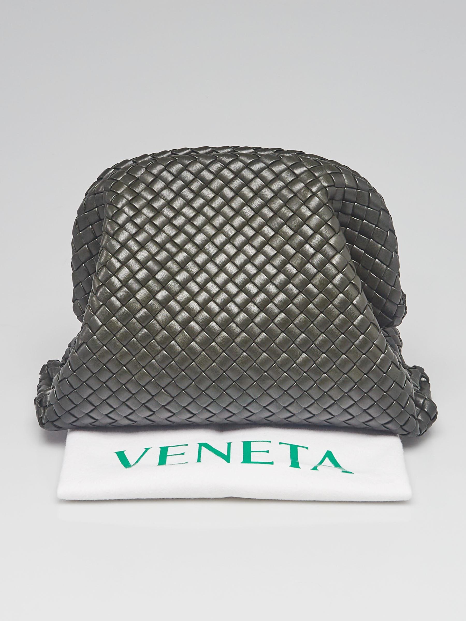 411833_09.jpg?quality=80&bg-