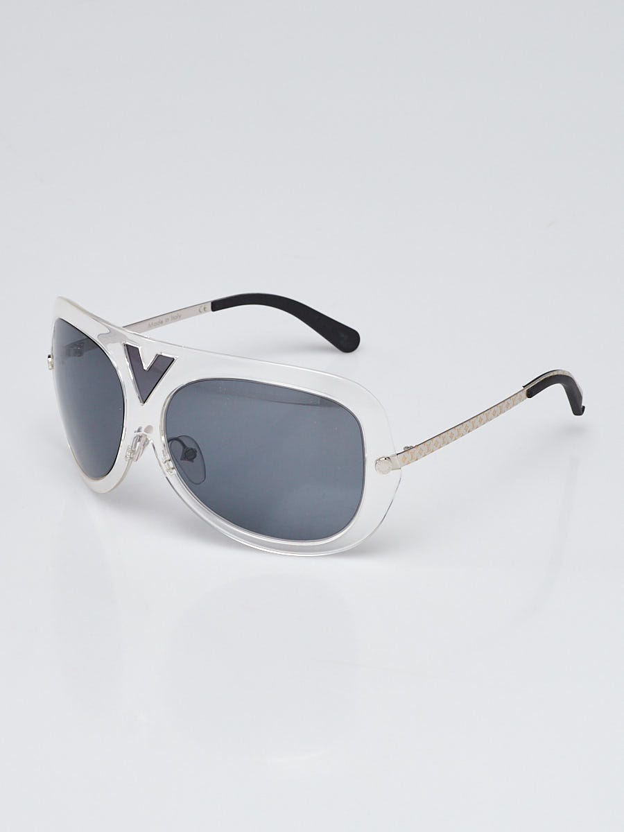 Louis Vuitton Clear Plastic After Hours Oversized Sunglasses Z0978E -  Yoogi's Closet
