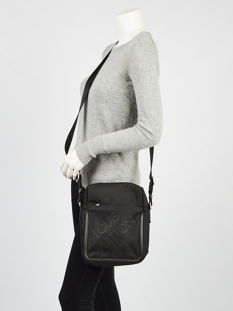 Louis Vuitton Black Damier Geant Canvas GM Messenger Bag - Yoogi's