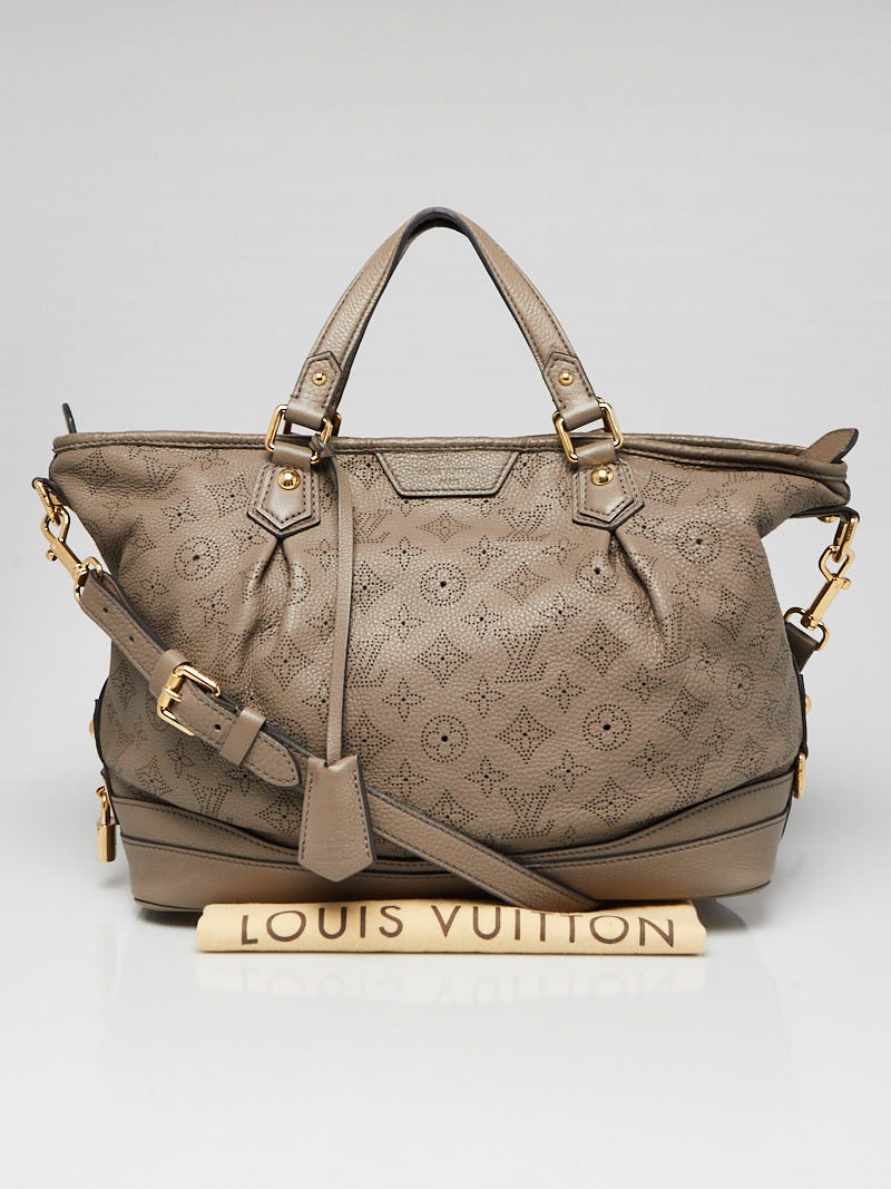 Louis Vuitton Poudre Monogram Mahina Leather Stellar PM Bag - Yoogi's Closet