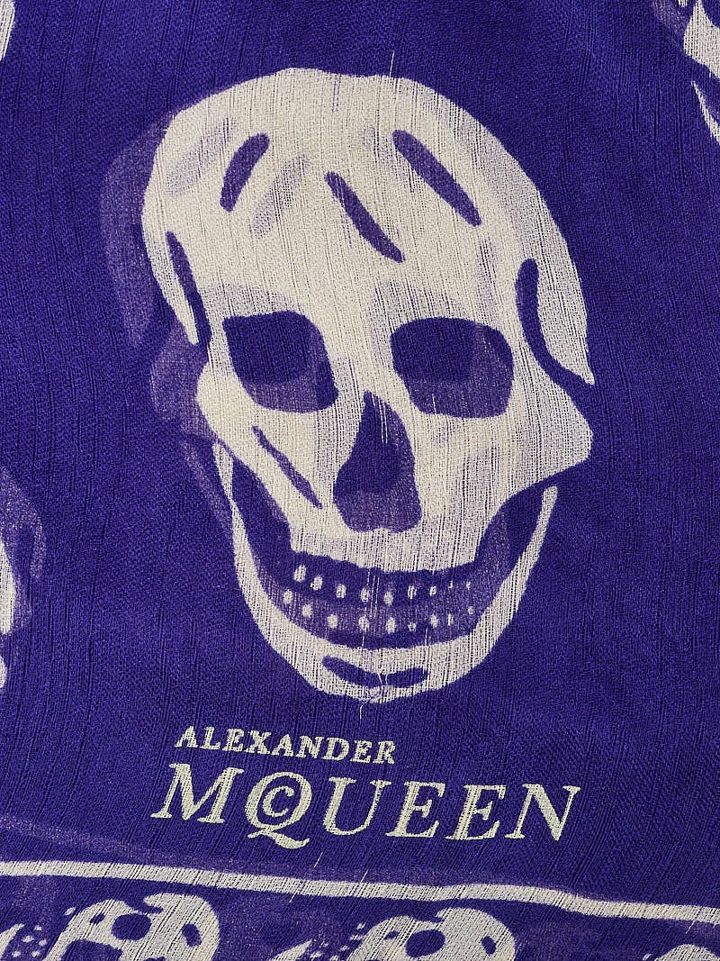 Alexander McQueen Purple/White Silk Chiffon Classic Skull Scarf
