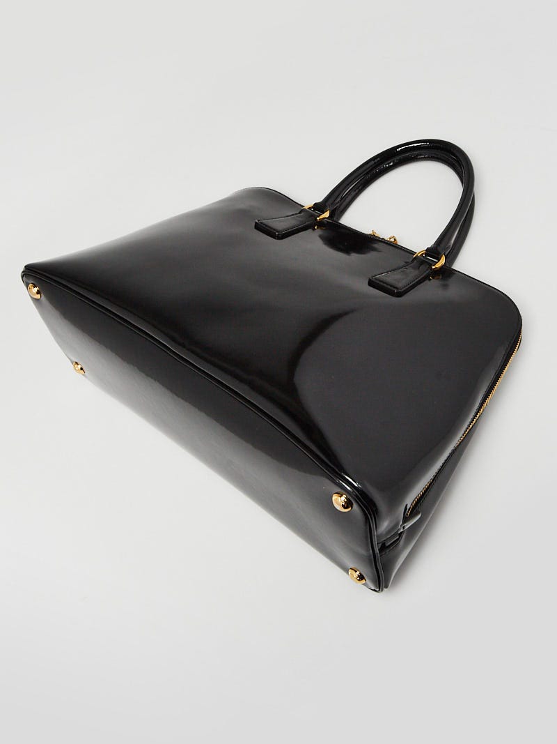 PRADA プラダ　ヨーヨー　美品 プラダ PRADA PRADA ショルダーバッグ 1BE074 2DLI ハンドバッグ