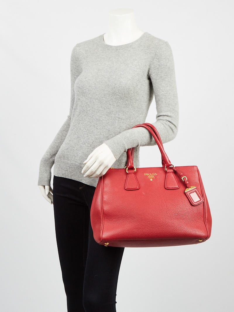 Prada Rosso Vitello Daino Leather Tote Bag BN2420 | Yoogi's Prada Rosso Vitello Daino Leather Tote Bag BN2420 | Yoogi's