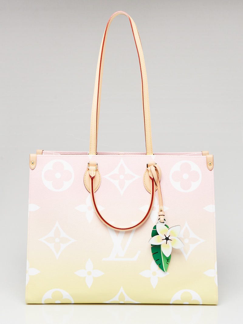 Louis Vuitton Limited Edition Light Pink Monogram Giant Canvas Onthego GM Tote  Bag - Yoogi's Closet