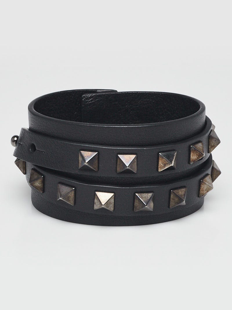 røre ved Diktat uheldigvis Valentino Black Leather Double Wrap Rockstud Cuff Bracelet - Yoogi's Closet