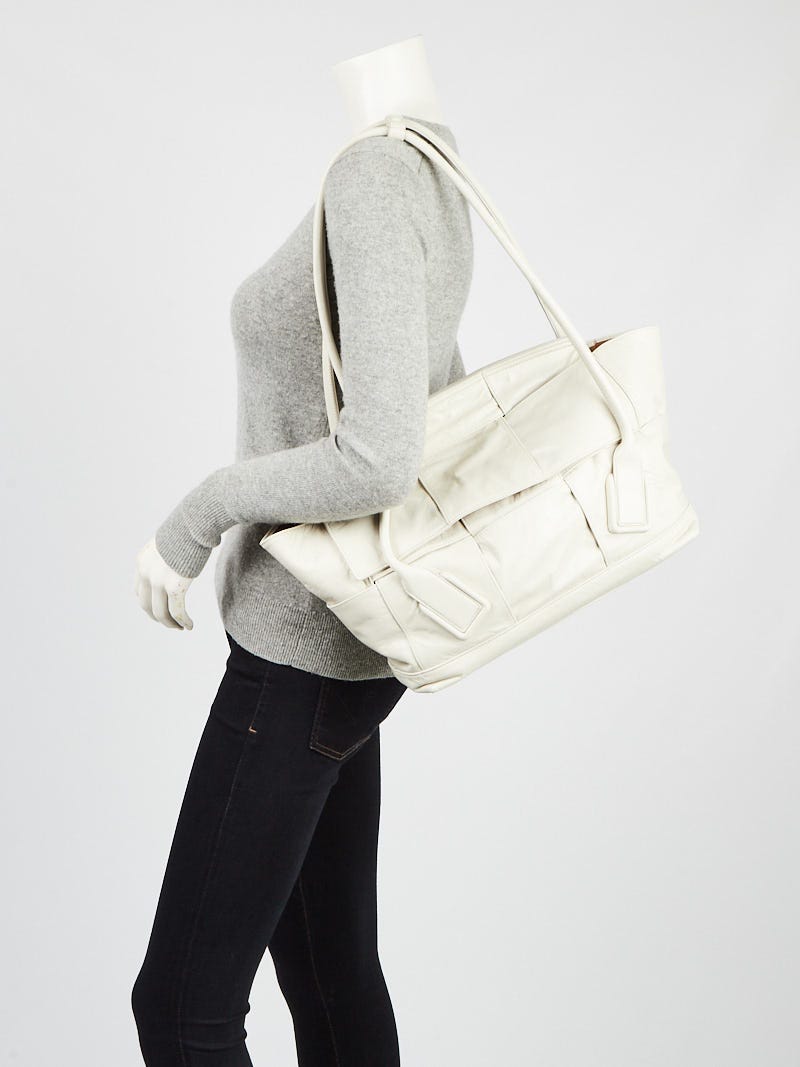 Bottega Veneta White Leather Arco Slouch Tote Bag | Yoogi's