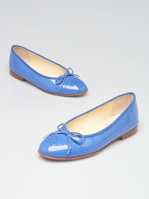Chanel Blue Patent Leather CC Cap Toe Ballet Flats Size 4.5/35