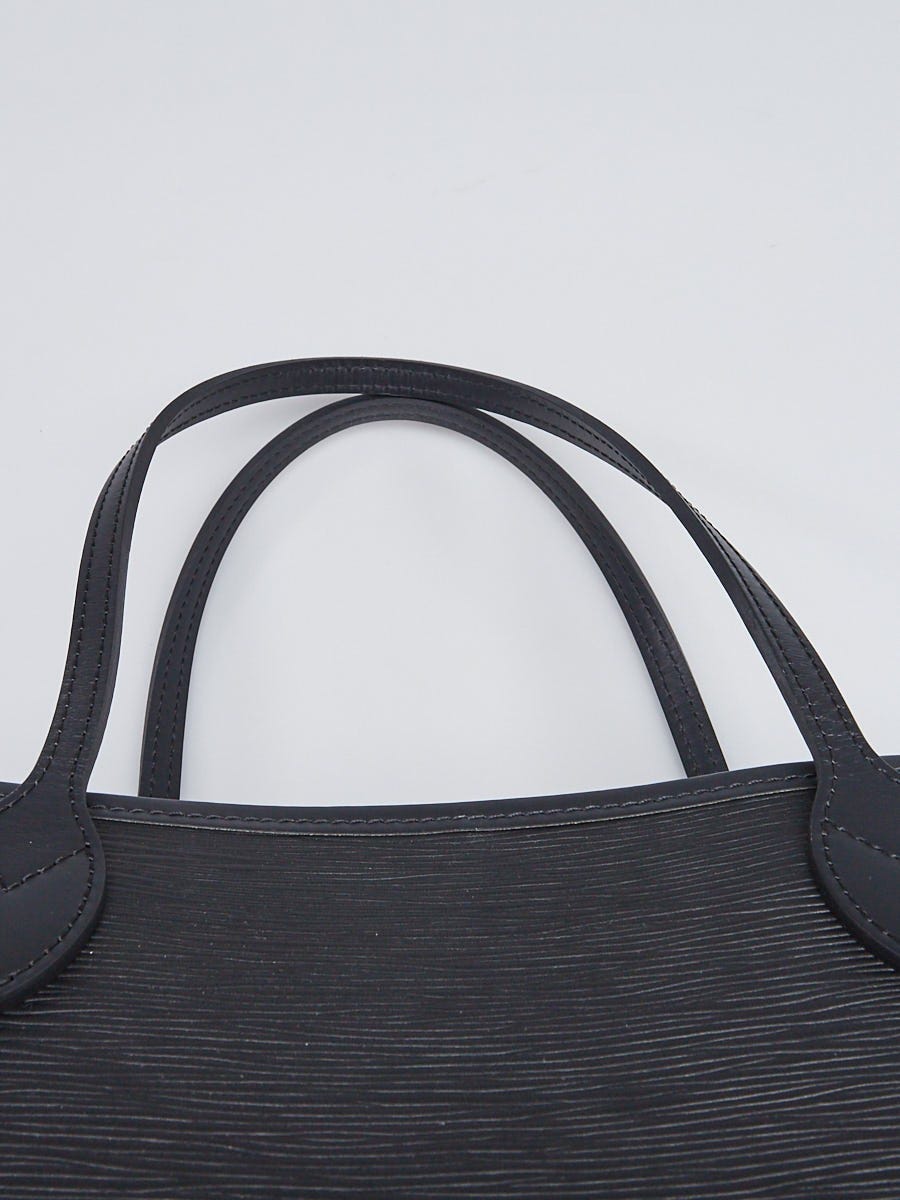 Louis Vuitton Neverfull MM Black Epi Leather Shoulder Bag at 1stDibs