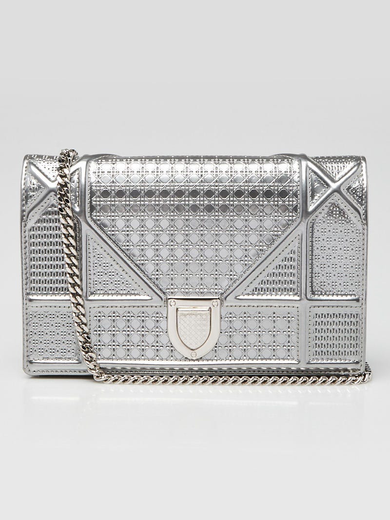 CHRISTIAN DIOR Metallic Patent Micro-Cannage Diorama Wallet on Chain Pouch  Silver 1293380