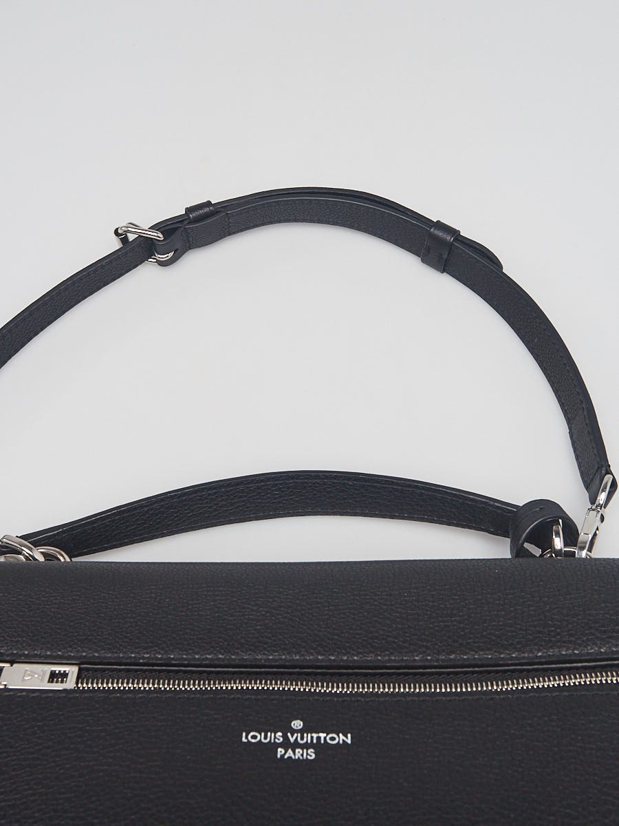 Louis Vuitton - Authenticated MyLockMe Handbag - Leather Black Plain for Women, Very Good Condition